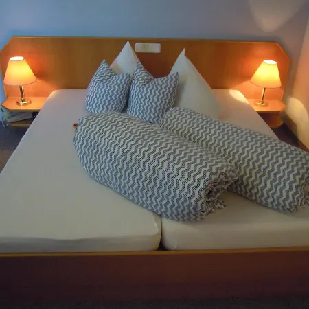 Gaestehaus Zur Schoenen Aussicht Otel Wies